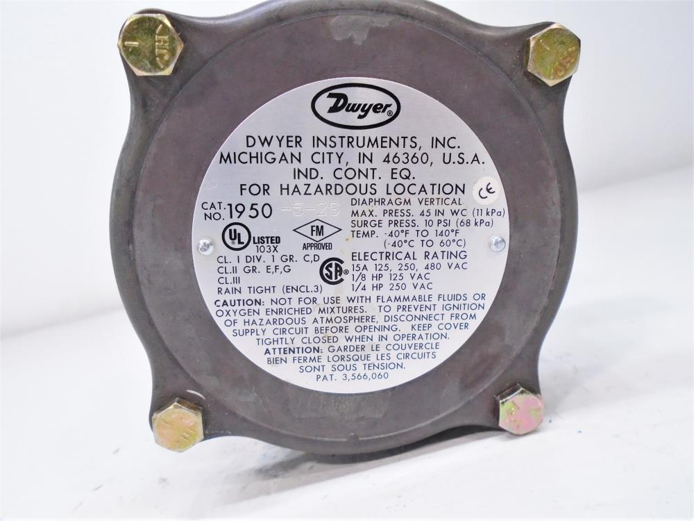 Dwyer 1950-5-2S Explosion Proof Pressure Switch, 45 in. W.C.